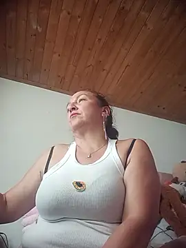 Snapshot of dangerous_milf chatting on 06/30/26, 07:48 dangerous milf online show from 06/30/26, 07:48