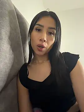 Snapshot of SophiaaRose18 chatting on 05/29/26, 05:38 SophiaaRose18 online show from 05/29/26, 05:38
