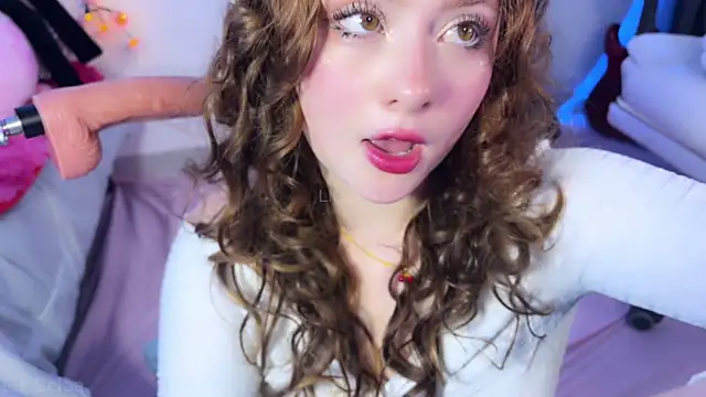 Snapshot of Lil_Belaa chatting on 07/06/26, 12:24 Lil Belaa online show from 07/06/26, 12:24
