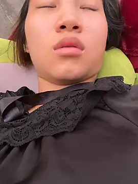 Snapshot of Vi_sexyy chatting on 07/14/26, 04:28 Vi sexyy online show from 07/14/26, 04:28
