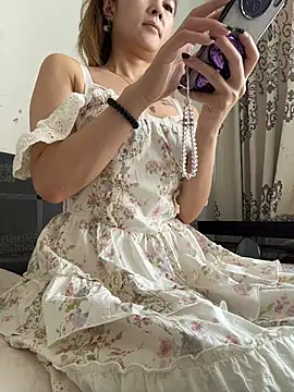 Snapshot of okgirl_23 chatting on 07/03/26, 12:28 okgirl 23 online show from 07/03/26, 12:28