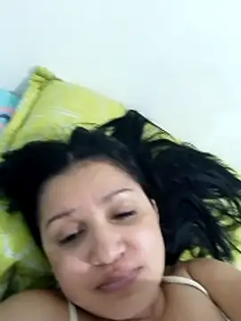 Snapshot of Casandra_inthemorning chatting on 06/12/26, 12:09 Casandra inthemorning online show from 06/12/26, 12:09