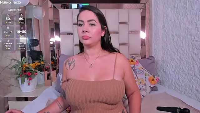 stefanyruizz online show from 06/12/26, 05:01