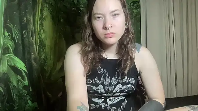 mo0ngoddess online show from 10/31/25, 02:12