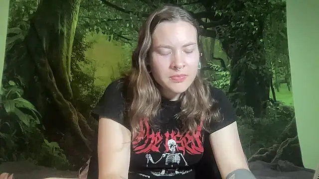 mo0ngoddess online show from 04/18/26, 04:16