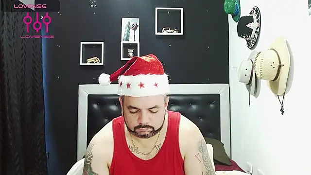 Snapshot of perverseveteranmanxxx chatting on 12/14/24, 07:57 perverseveteranmanxxx online show from 12/14/24, 07:57