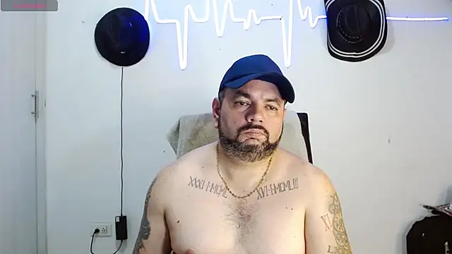Snapshot of perverseveteranmanxxx chatting on 12/19/24, 04:56 perverseveteranmanxxx online show from 12/19/24, 04:56