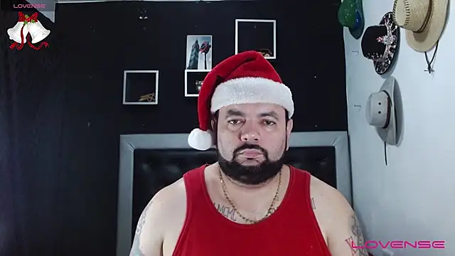 Snapshot of perverseveteranmanxxx chatting on 12/24/24, 01:27 perverseveteranmanxxx online show from 12/24/24, 01:27