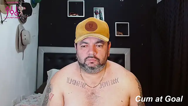 Snapshot of perverseveteranmanxxx chatting on 01/11/25, 03:20 perverseveteranmanxxx online show from 01/11/25, 03:20