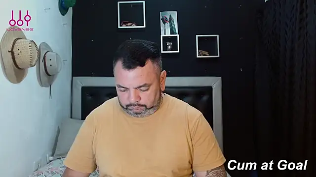 Snapshot of perverseveteranmanxxx chatting on 01/22/25, 03:18 perverseveteranmanxxx online show from 01/22/25, 03:18