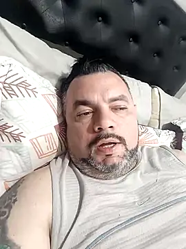 Snapshot of perverseveteranmanxxx chatting on 01/30/25, 01:10 perverseveteranmanxxx online show from 01/30/25, 01:10