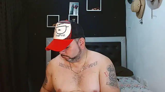 Snapshot of perverseveteranmanxxx chatting on 02/08/25, 09:57 perverseveteranmanxxx online show from 02/08/25, 09:57