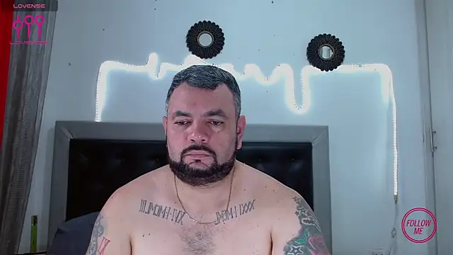 Snapshot of perverseveteranmanxxx chatting on 09/13/25, 03:12 perverseveteranmanxxx online show from 09/13/25, 03:12