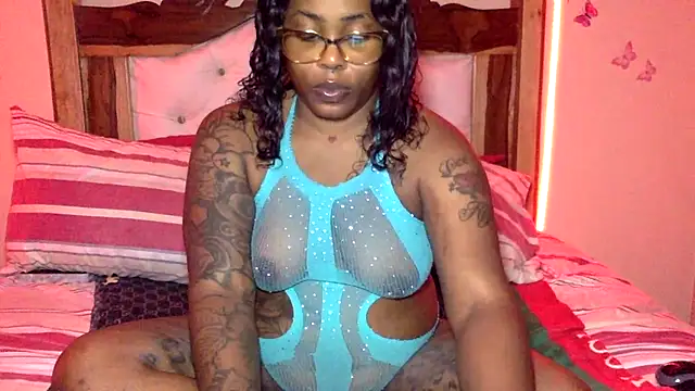 creamyamber online show from 04/02/26, 01:03