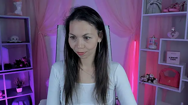TrasyMorris online show from 06/03/26, 04:04