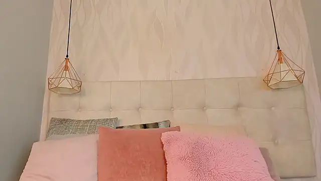 CHRISTY BAKER online show from 07/09/26, 12:37