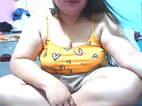 Snapshot of xsweetlover69x chatting on 06/16/26, 02:30 xsweetlover69x online show from 06/16/26, 02:30