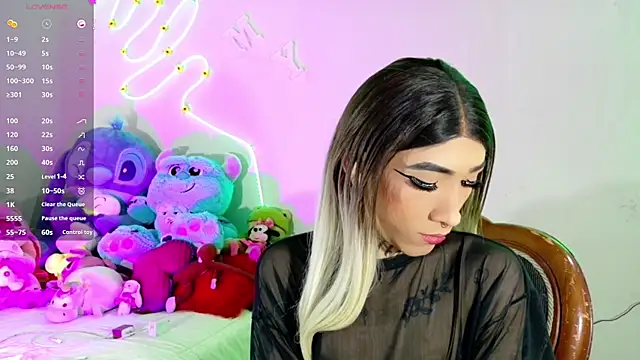 violeta E  online show from 06/14/26, 07:16