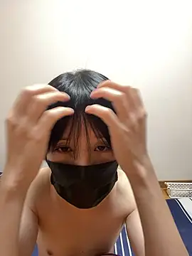 Snapshot of Kiki___1 chatting on 02/16/26, 02:02 Kiki 1 online show from 02/16/26, 02:02