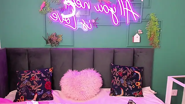 Angel Fleur online show from 05/23/26, 01:33
