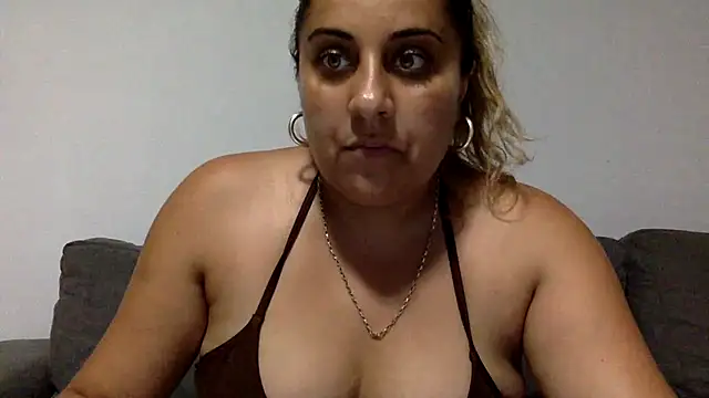 Snapshot of Antoniasweet chatting on 07/02/26, 06:14 Antoniasweet online show from 07/02/26, 06:14