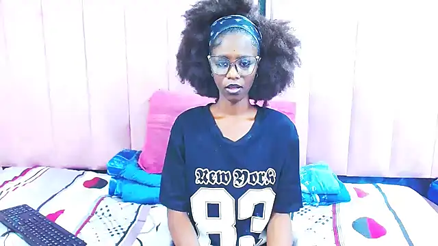 SexySlimTeaXx online show from 06/01/26, 07:48
