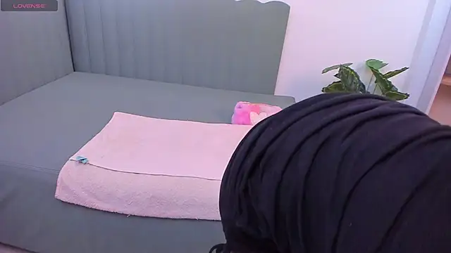 HannaCarttier  online show from 06/20/26, 12:41