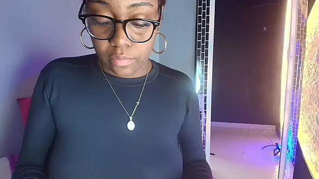 EbonyRose   online show from 06/11/26, 12:03