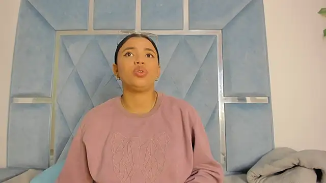 Snapshot of Lucy_asm chatting on 07/01/26, 01:13 Lucy asm online show from 07/01/26, 01:13