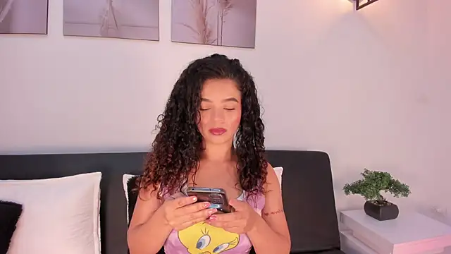 katherin johnson1 online show from 06/25/26, 11:37