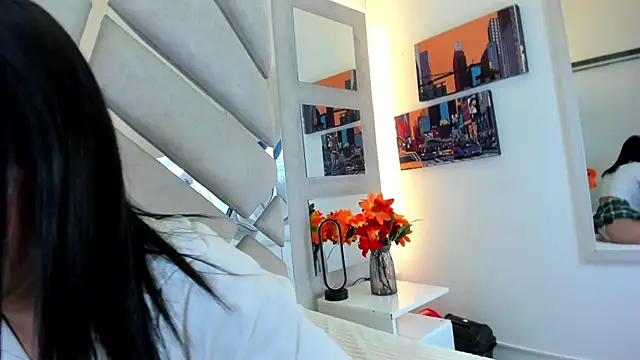 Snapshot of haileypetite chatting on 07/11/26, 03:48 haileypetite online show from 07/11/26, 03:48