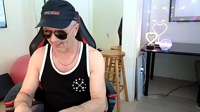 hotdadbod online show from 01/27/25, 09:33