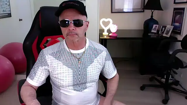 hotdadbod online show from 03/15/25, 08:21