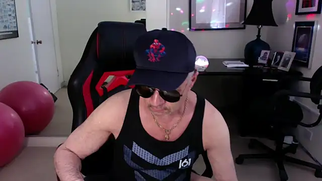 hotdadbod online show from 03/18/25, 08:37