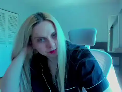 Laviora online show from 05/31/26, 11:39