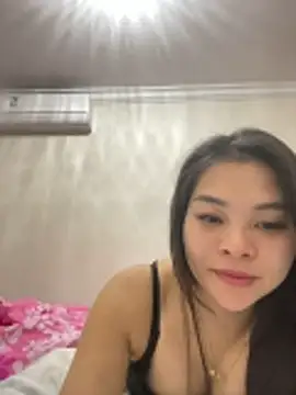 Snapshot of Lucky_xiao chatting on 05/15/26, 06:37 Lucky xiao online show from 05/15/26, 06:37