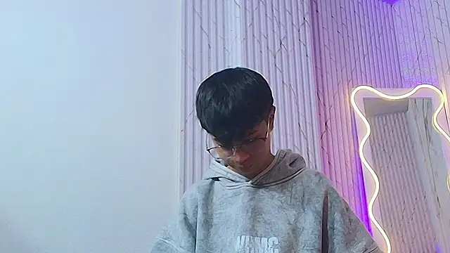 Spark tay online show from 06/17/26, 02:36