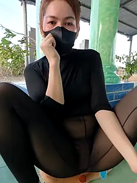 Snapshot of Sweets-ana chatting on 05/12/26, 10:56 Sweets-ana online show from 05/12/26, 10:56