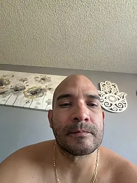 Snapshot of 3ltiti chatting on 05/19/26, 11:00 3ltiti online show from 05/19/26, 11:00