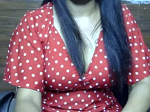 Snapshot of isha_hity chatting on 05/27/26, 06:43 isha hity online show from 05/27/26, 06:43