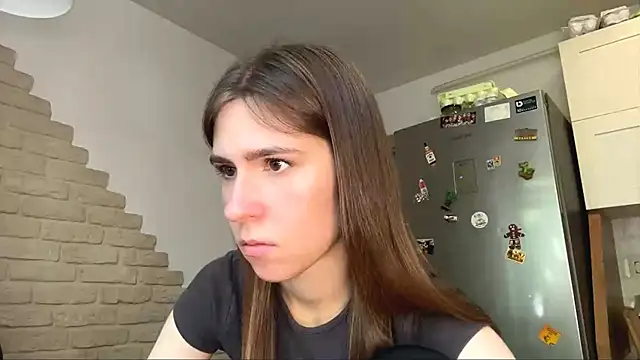 ZaraGuyette online show from 05/24/26, 05:23