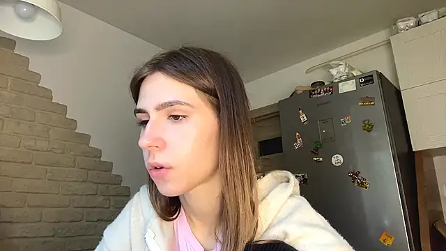 ZaraGuyette online show from 06/09/26, 03:07