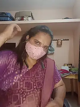 Snapshot of pirainilla chatting on 06/28/26, 02:01 pirainilla online show from 06/28/26, 02:01