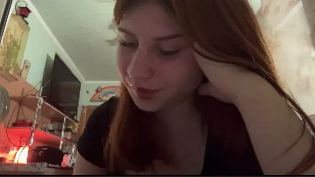 Snapshot of EmmaLovelyBB chatting on 05/13/26, 07:55 EmmaLovelyBB online show from 05/13/26, 07:55