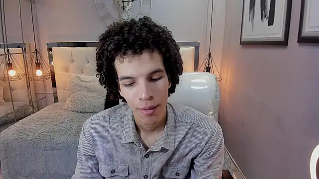Snapshot of felix_haze chatting on 05/23/26, 05:28 felix haze online show from 05/23/26, 05:28