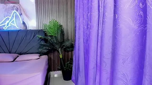 Snapshot of Kiara_tay chatting on 06/15/26, 03:20 Kiara tay online show from 06/15/26, 03:20