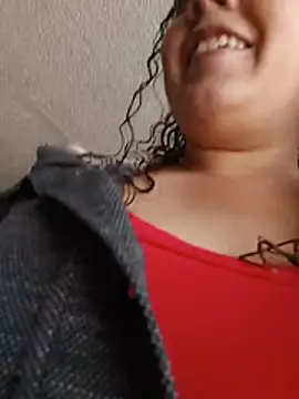 Snapshot of amaia_15 chatting on 05/27/26, 05:54 amaia 15 online show from 05/27/26, 05:54