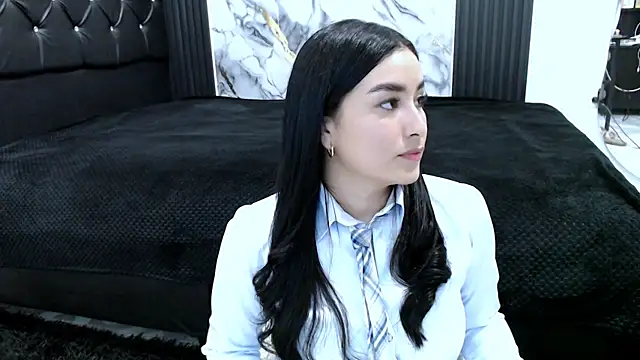MiaReinig09 online show from 06/09/26, 11:16