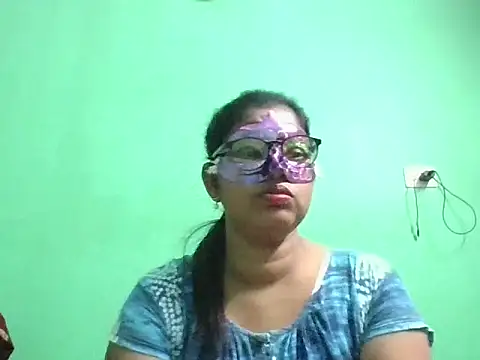 Kavya17 online show from 06/20/26, 02:58