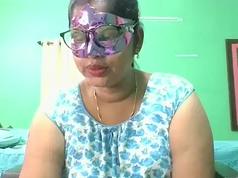 Kavya17 online show from 07/23/26, 02:31